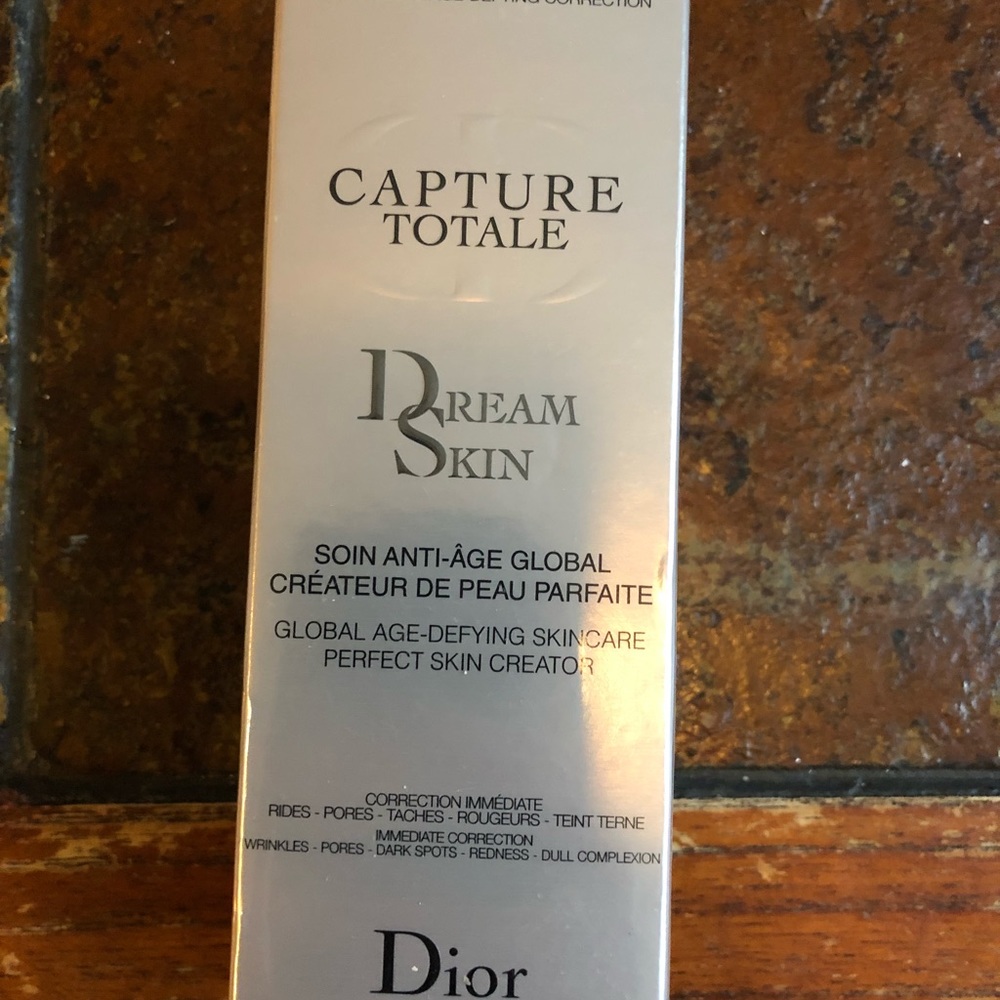 Dream Skin Global Age -Defying Skincare Dior